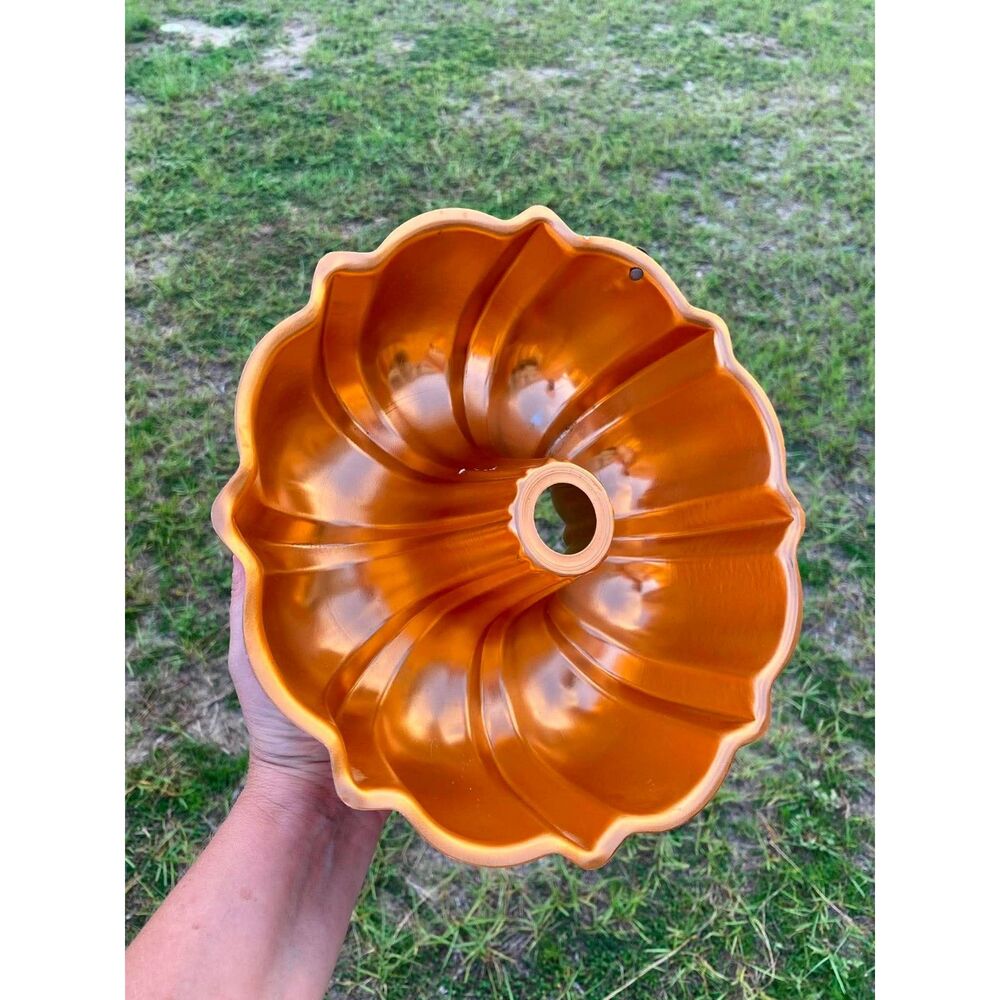Vintage Aluminum Copper Bundt Pan/Jello Mold